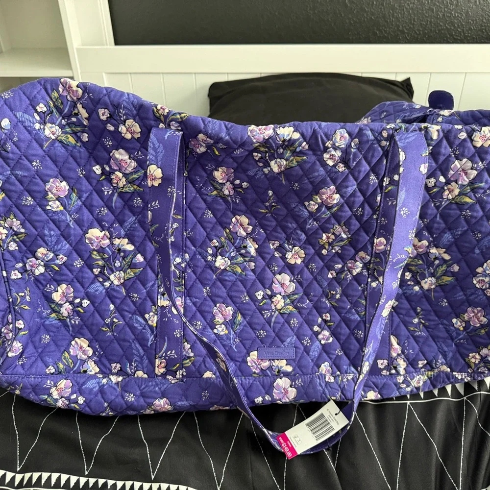 6 piece Vera Bradley retired wild roses collection - Picture 1 of 16